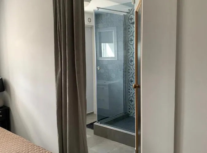 Zair Fireplace * タリン