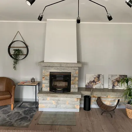 Zair Fireplace شقة تالين